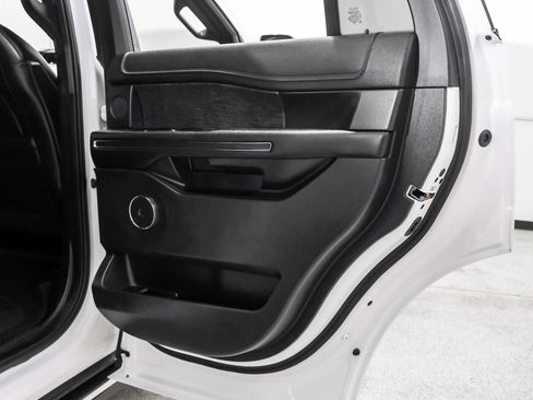 Used 2019 Ford Expedition Limited image 46