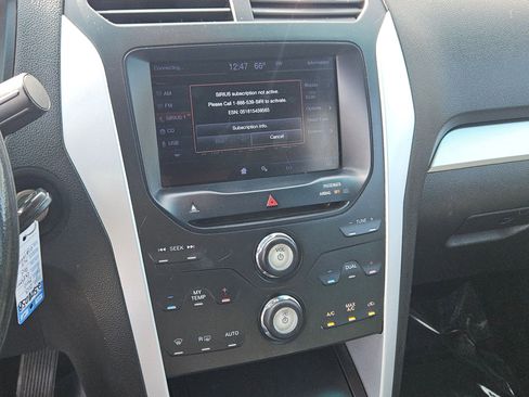 Used 2013 Ford Explorer XLT image 18