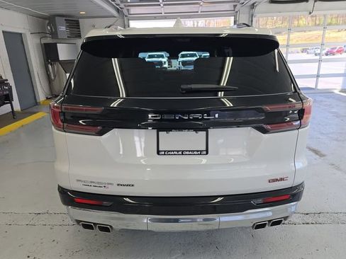 Used 2024 GMC Acadia Denali w/ Super Cruise Package image 4