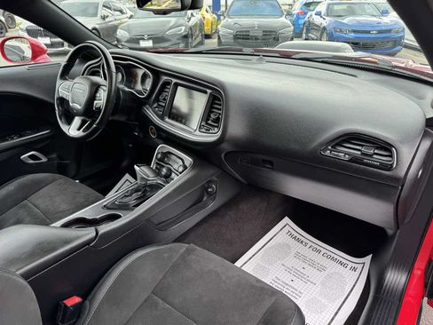 Used 2016 Dodge Challenger R/T Scat Pack RWD image 31