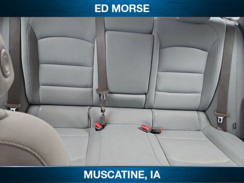 Used 2023 Chevrolet Malibu LT FWD image 17