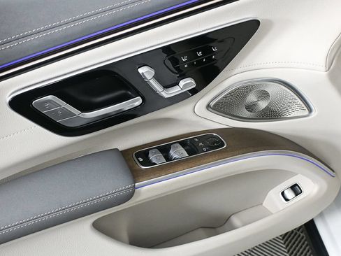 Certified 2023 Mercedes-Benz EQS 450+ Sedan image 8