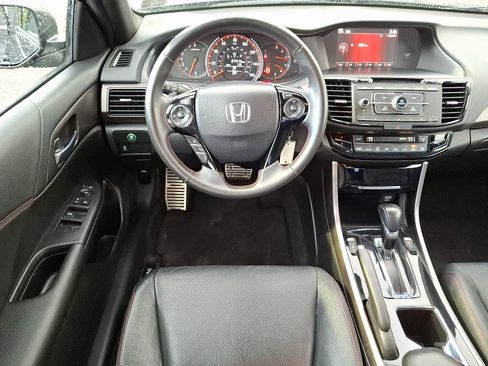 Used 2017 Honda Accord Sport Special Edition image 11