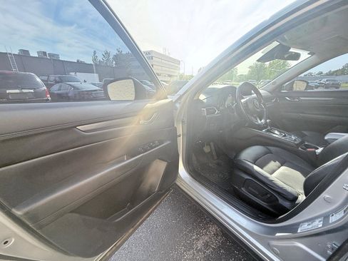 Used 2018 MAZDA CX-5 Touring FWD image 9