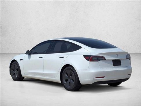 Used 2023 Tesla Model 3 Standard Range image 7
