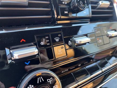 New 2026 Nissan Armada SL image 21