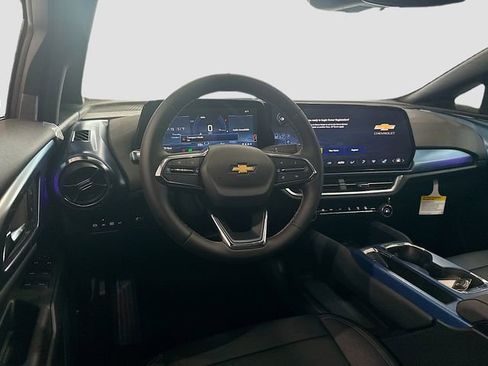 New 2026 Chevrolet Equinox EV LT image 23