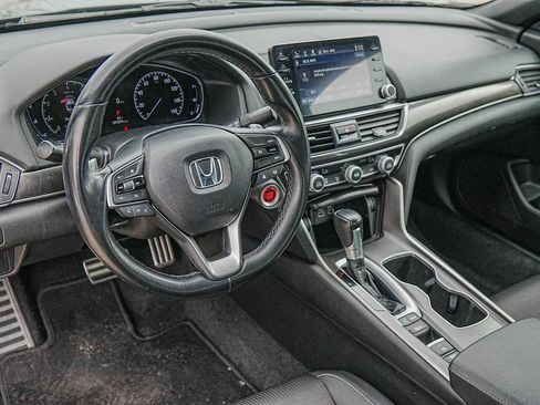 Used 2021 Honda Accord Sport image 9