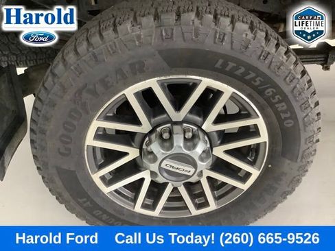 Used 2017 Ford F350 Lariat w/ Lariat Value Package AWD/4WD image 7