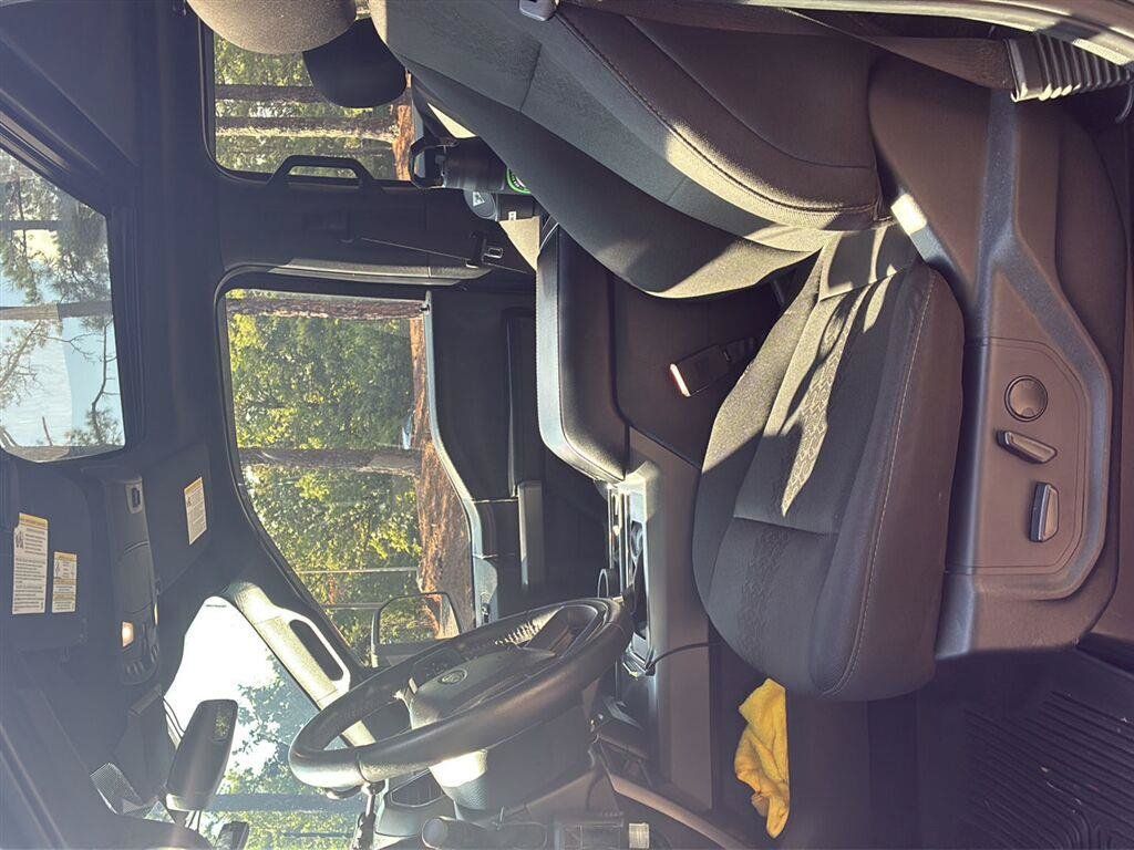 Used 2019 Ford F150 XLT w/ Equipment Group 302A Luxury AWD/4WD image 8
