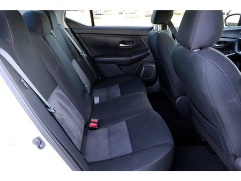 Used 2024 Nissan Sentra SR FWD image 19