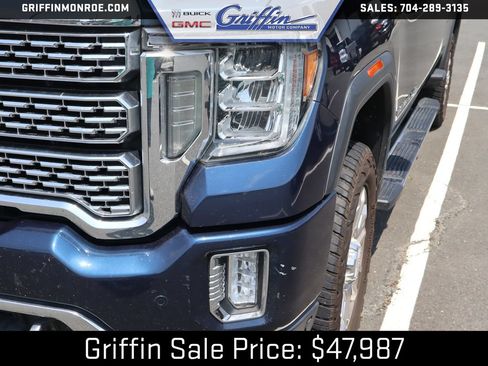 Used 2020 GMC Sierra 2500 Denali w/ Denali Ultimate Package AWD/4WD image 10