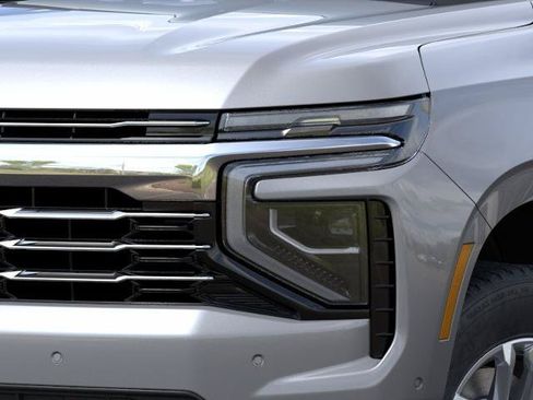New 2026 Chevrolet Suburban LT w/ Comfort Package AWD/4WD image 34