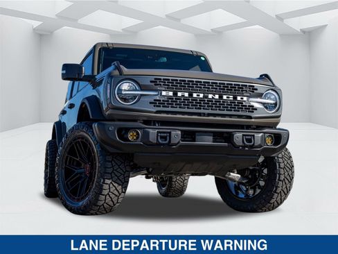 Used 2025 Ford Bronco Badlands AWD/4WD image 23