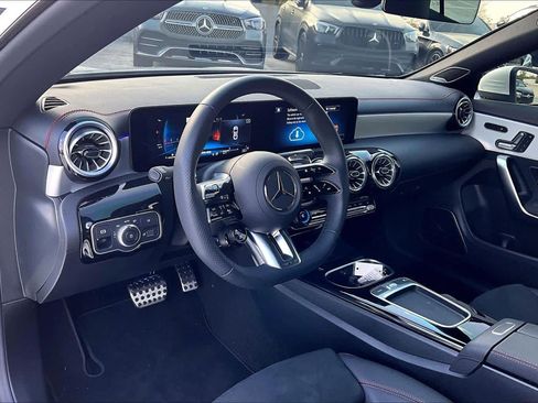 Used 2025 Mercedes-Benz CLA 45 AMG 4MATIC image 18