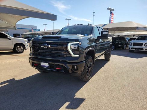 New 2026 Chevrolet Silverado 2500 LTZ w/ Trail Boss Package AWD/4WD image 4