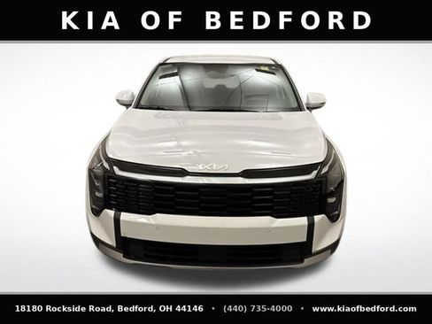 Certified 2026 Kia Sportage EX FWD image 2