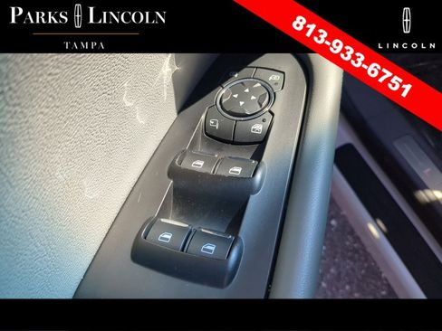 Used 2019 Lincoln Nautilus Reserve w/ Driver Assistance Package FWD image 17