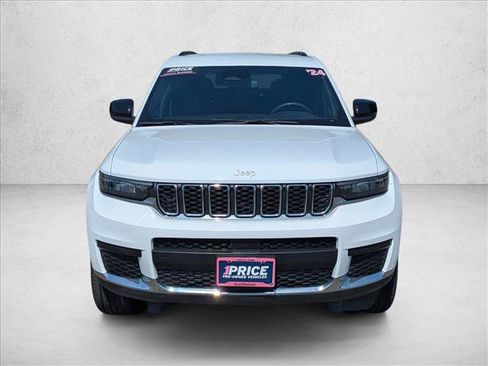 Used 2024 Jeep Grand Cherokee L Laredo AWD/4WD image 2