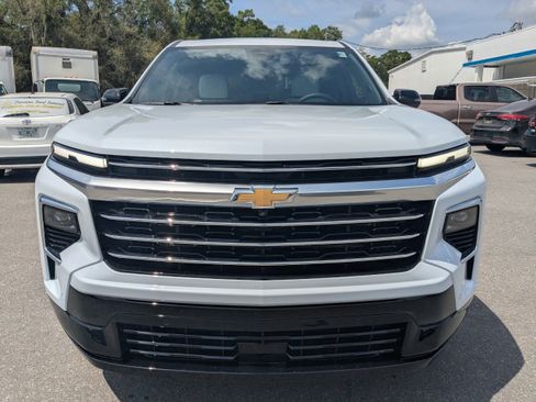 New 2026 Chevrolet Traverse High Country w/ LPO, Floor Liner Package FWD image 9