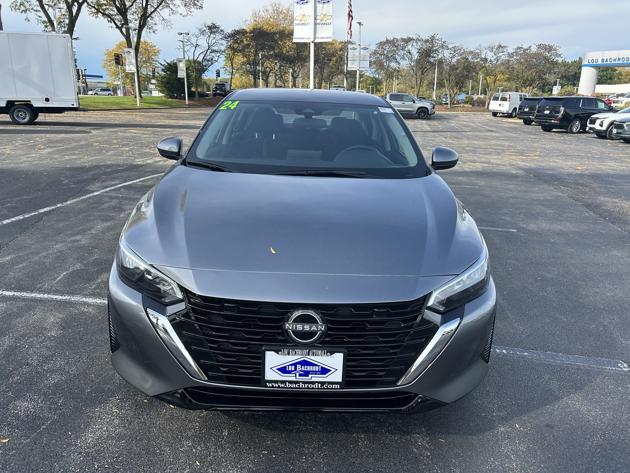 Used 2024 Nissan Sentra SV FWD image 2