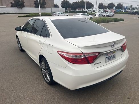Used 2015 Toyota Camry SE image 7