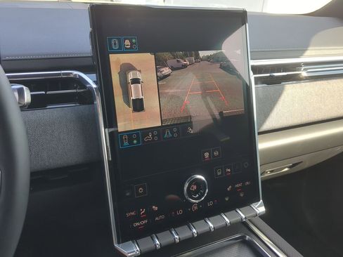 Used 2026 GMC Sierra EV Elevation image 15