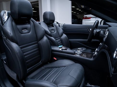 Used 2014 Mercedes-Benz SL 63 AMG image 26