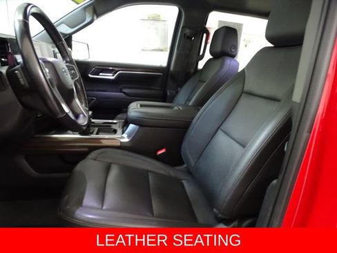 Used 2022 Chevrolet Silverado 1500 LT Trail Boss w/ LT Trail Boss Premium Package AWD/4WD image 2