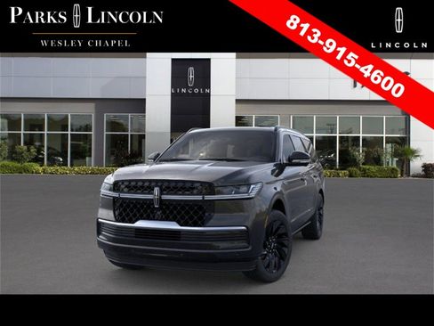 New 2026 Lincoln Navigator Reserve w/ Jet Appearance Package image 2