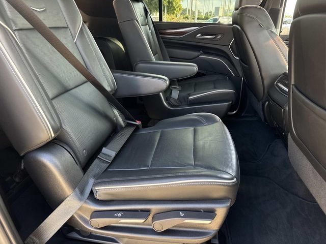 Used 2022 Cadillac Escalade ESV Premium Luxury RWD image 10