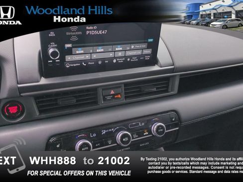 Used 2025 Honda Pilot Touring image 15