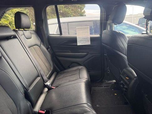 Certified 2023 Jeep Grand Cherokee Altitude image 11