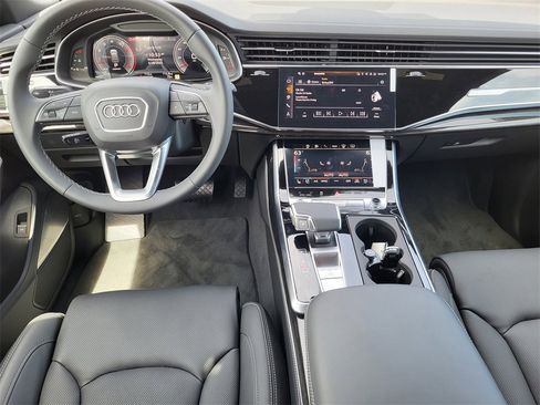 New 2025 Audi Q8 Prestige w/ Prestige Package image 10
