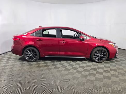 Used 2025 Toyota Corolla SE FWD image 8