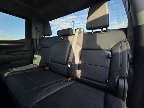 Used 2025 GMC Sierra 1500 SLT w/ SLT Premium Package image 23