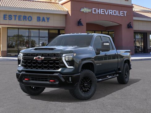 New 2026 Chevrolet Silverado 2500 ZR2 AWD/4WD image 6