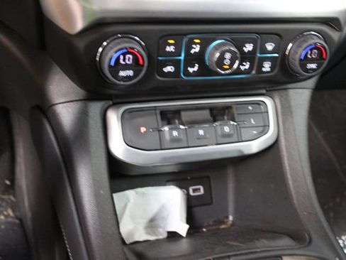 Used 2023 GMC Acadia SLE AWD/4WD image 20