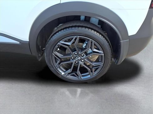 New 2026 Nissan Kicks SR image 10