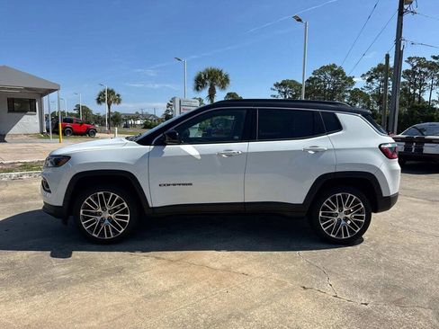 Used 2023 Jeep Compass Limited w/ Elite Group AWD/4WD image 15