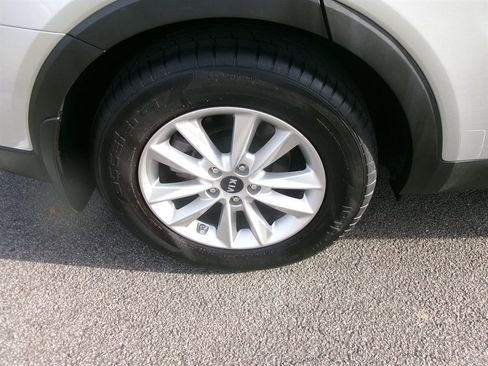 Used 2020 Kia Sorento L image 44