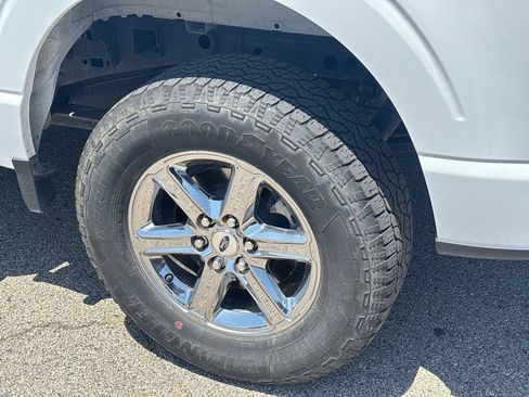Used 2025 Ford F150 XLT w/ Equipment Group 301A Standard AWD/4WD image 11