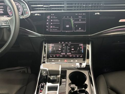 Used 2025 Audi Q8 Premium Plus AWD/4WD image 4