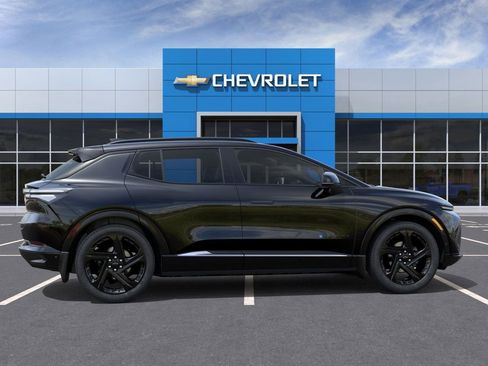 New 2026 Chevrolet Equinox EV RS image 5