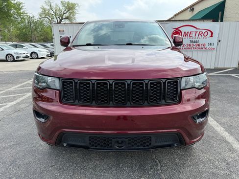 Used 2021 Jeep Grand Cherokee Laredo X image 8