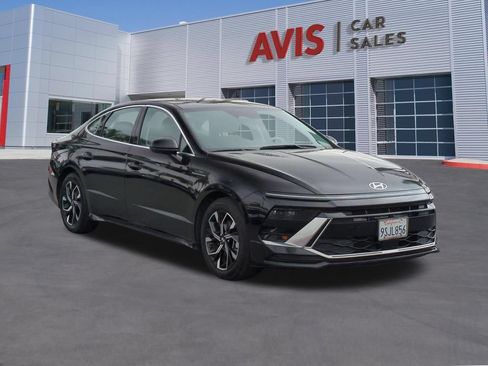 Used 2025 Hyundai Sonata SEL FWD image 3