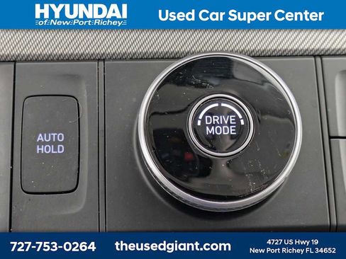 Used 2024 Hyundai Palisade SEL FWD image 32