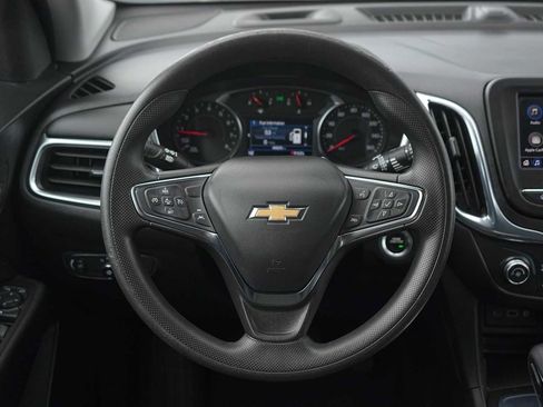 Used 2023 Chevrolet Equinox LT FWD image 16