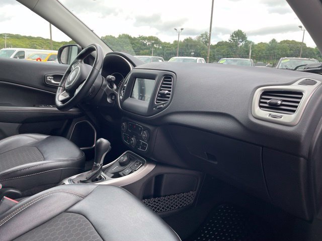Used 2020 Jeep Compass Latitude w/ Popular Equipment Group AWD/4WD image 24
