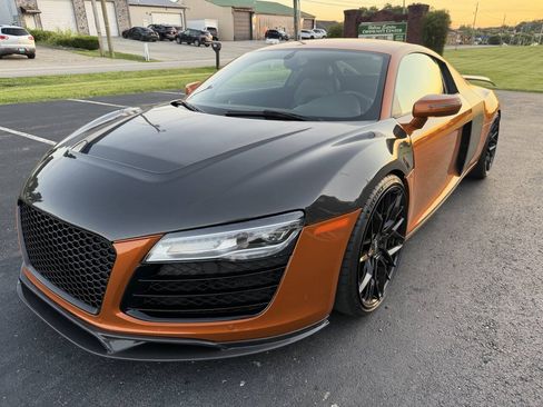 Used 2014 Audi R8 V8 w/ Ceramic Brake Package AWD/4WD image 13
